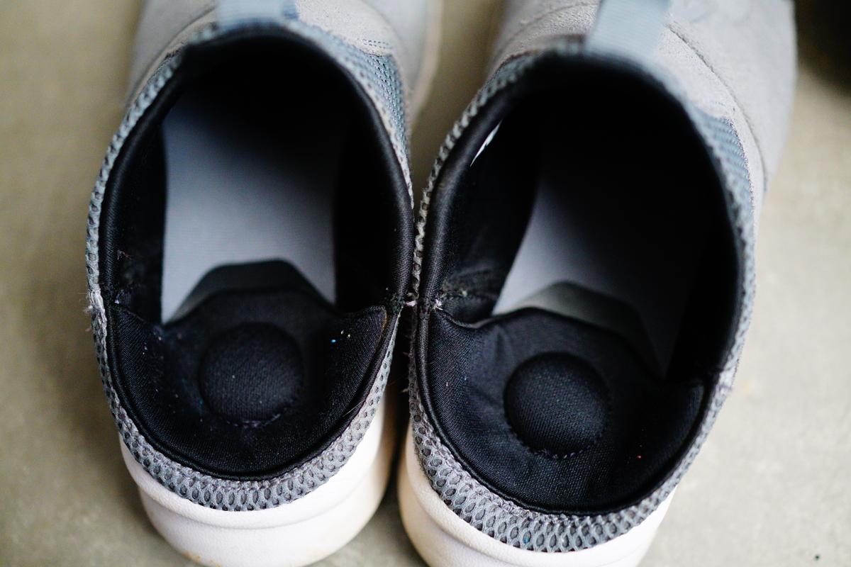 キャンプファッション オススメのかかとが踏める靴 Emi Camp