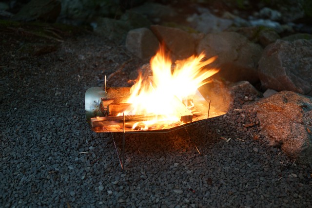 Ash Sack 焚火の炭は持ち帰るのもあり かさばらない火消し壺は携帯にすぐれた袋タイプ Emi Camp